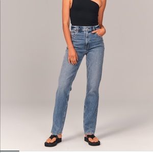 Abercrombie 90s ultra high rise straight NWT medium wash